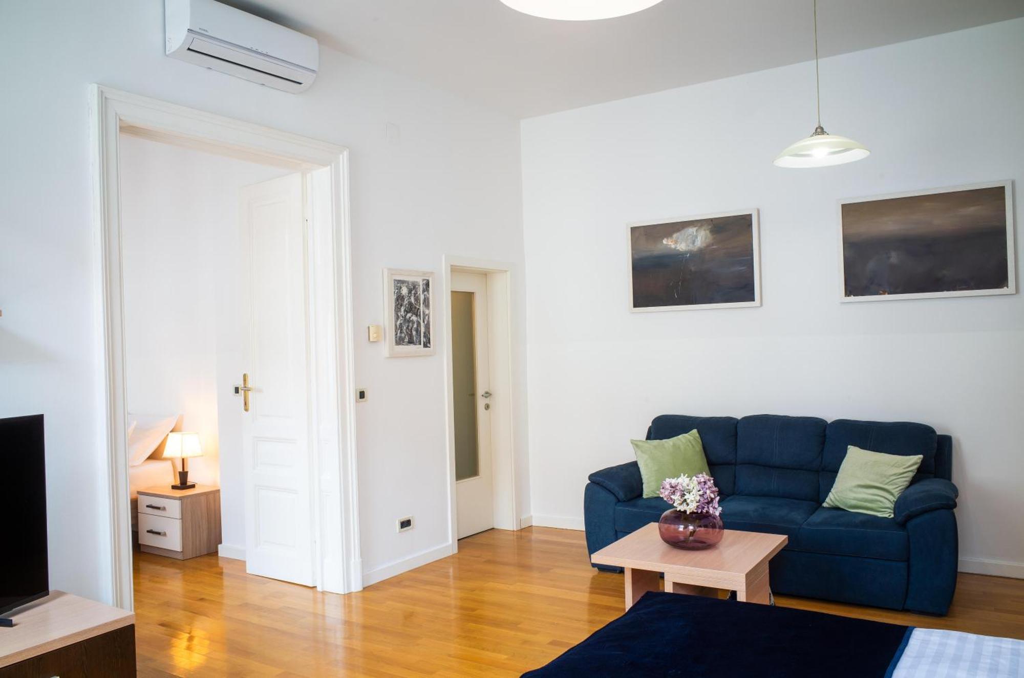 Apartment Korina - City Center Zagreb Bagian luar foto